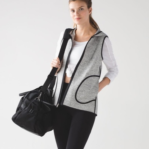 lululemon athletica Jackets & Blazers - Lululemon | Insculpt Vest | Sz 4 | Reversible Black/Gray | EUC